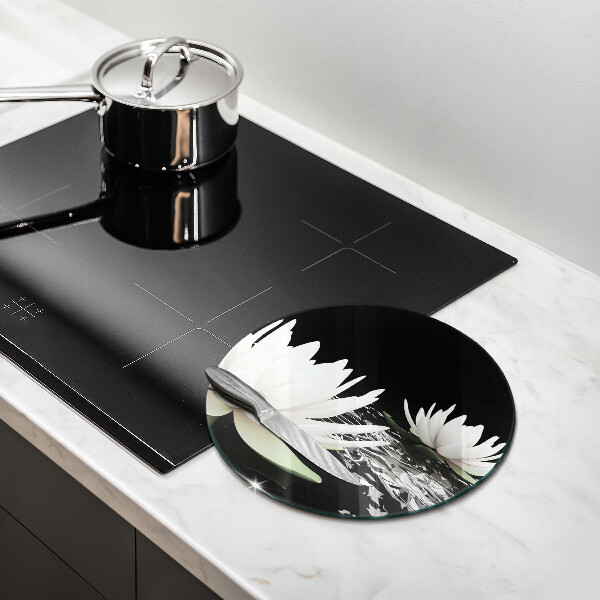 Tagliere in vetro Gigli bianchi sull'acqua