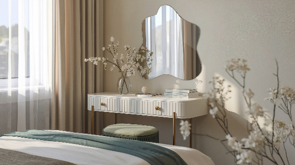 Specchio irregolare a forma di macchia 68x67 cm