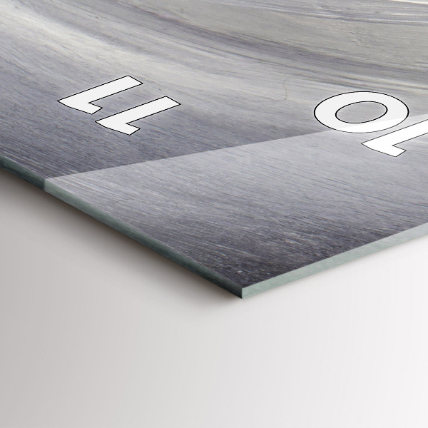 Orologio verticale Corvo al chiaro di luna