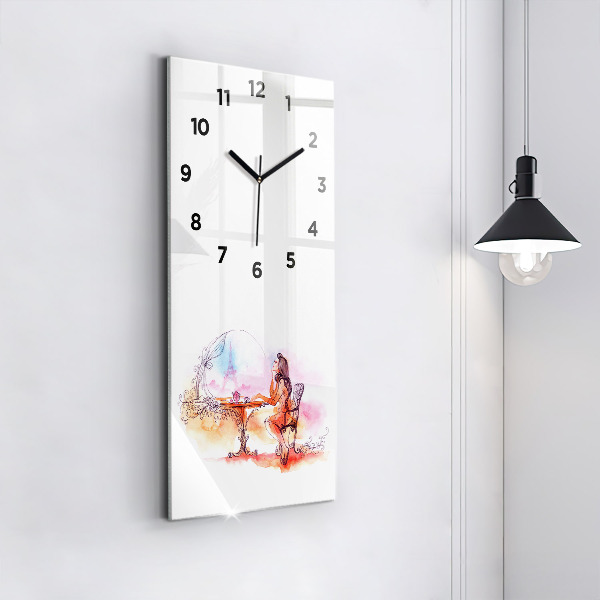 Orologio verticale Donna che beve il tè