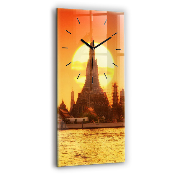 Orologio verticale Wat arun bangkok thailand