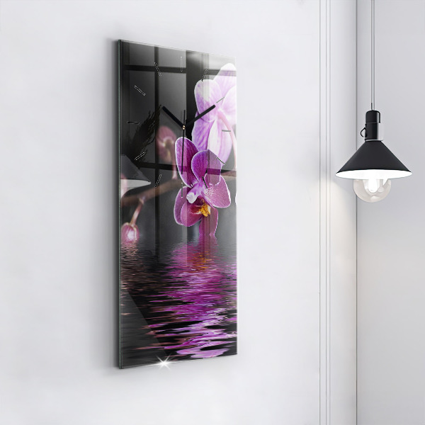 Orologio verticale Fiore di orchidea sull'acqua