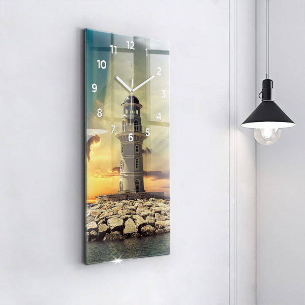Orologio verticale Faro sull'acqua