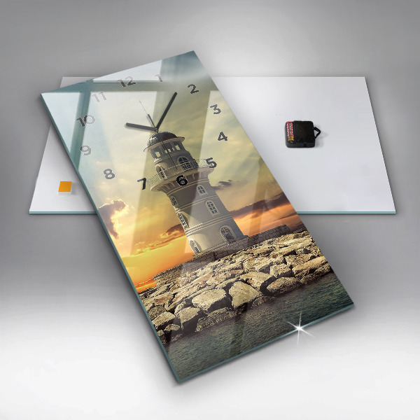 Orologio verticale Faro sull'acqua