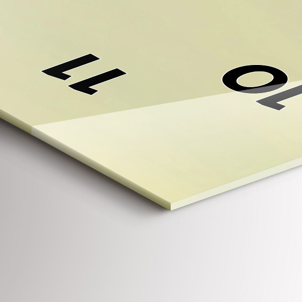 Orologio verticale Aquila della foresta nebbiosa