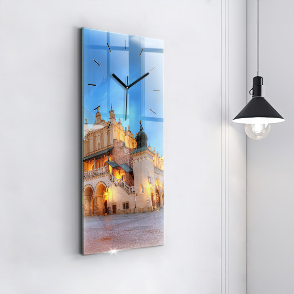 Orologio verticale Piazza del Mercato Principale di Cracovia