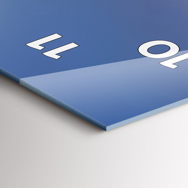 Orologio verticale in vetro Palazzo Winchester Londra