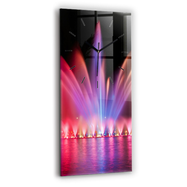 Orologio verticale Fontana di Wroclaw di notte