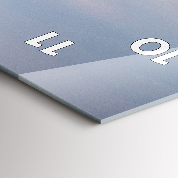 Orologio verticale in vetro Una montagna coperta di neve