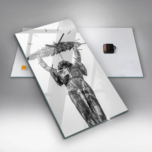 Orologio verticale in vetro Statua della Libertà a Budapest