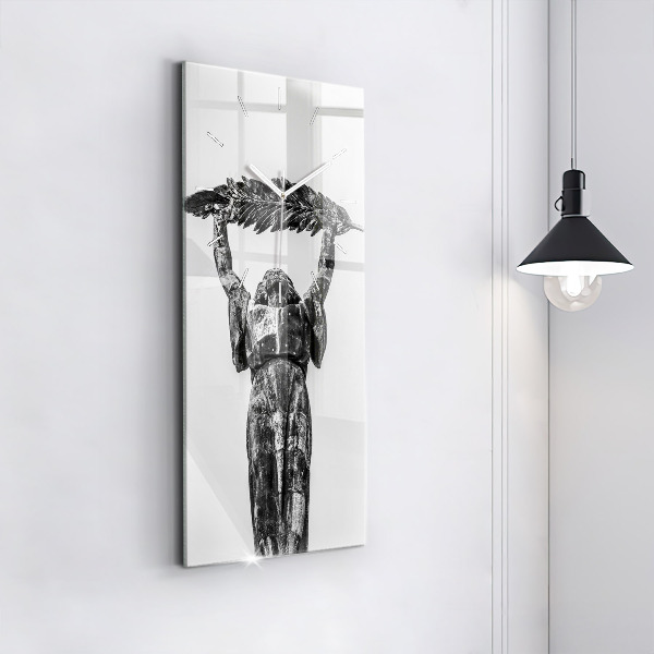 Orologio verticale in vetro Statua della Libertà a Budapest