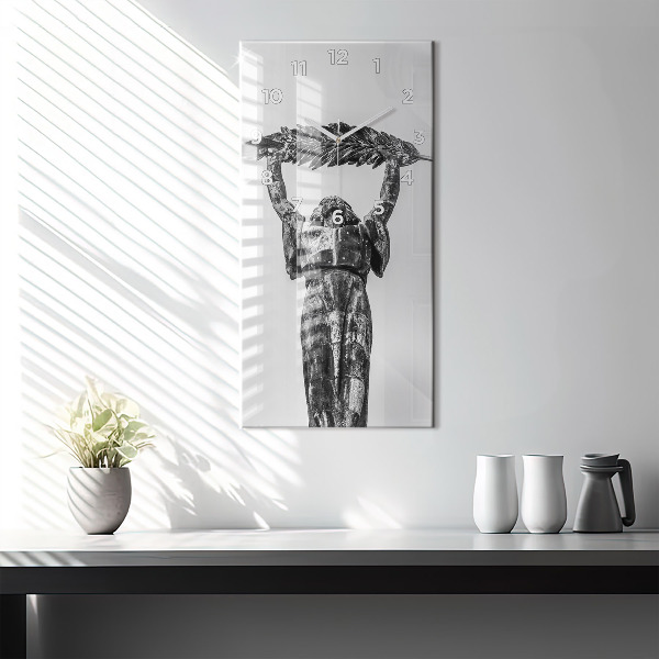 Orologio verticale in vetro Statua della Libertà a Budapest