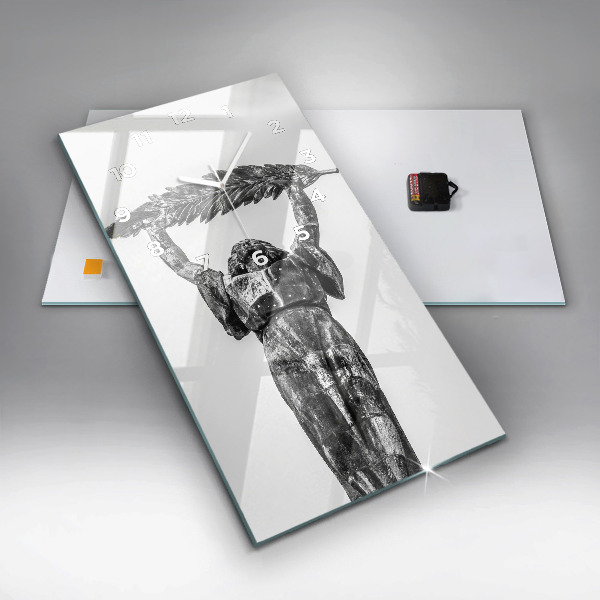 Orologio verticale in vetro Statua della Libertà a Budapest