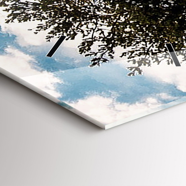 Orologio verticale in vetro Un albero su una collina