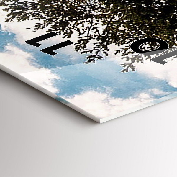 Orologio verticale in vetro Un albero su una collina