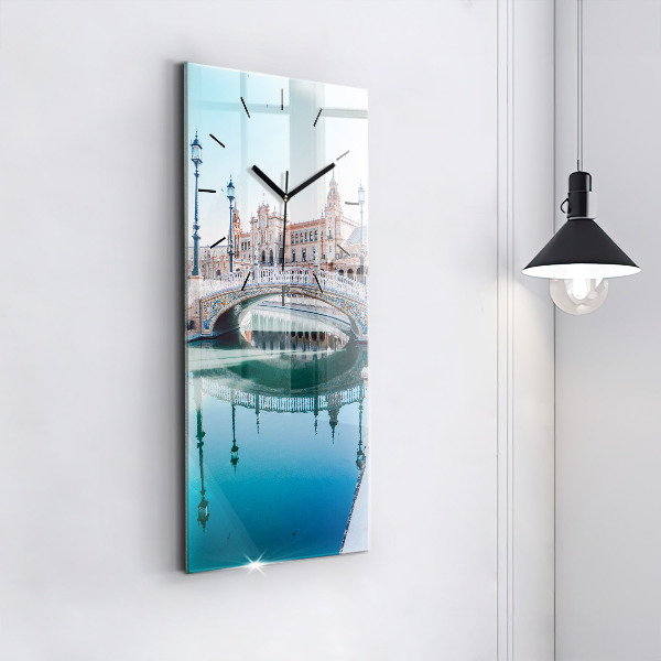 Orologio verticale in vetro Plaza de Espana a Siviglia