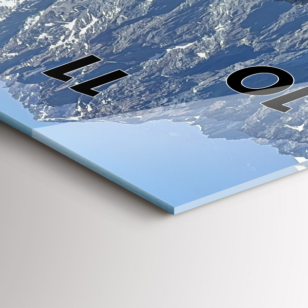 Orologio verticale in vetro Montagne delle Alpi in inverno