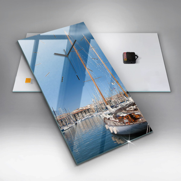 Orologio verticale Marina a Marsiglia Francia