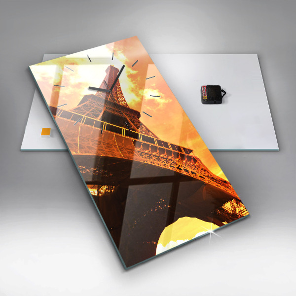 Orologio verticale La Torre Eiffel a Parigi