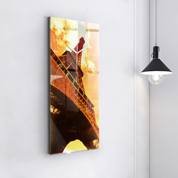 Orologio verticale La Torre Eiffel a Parigi