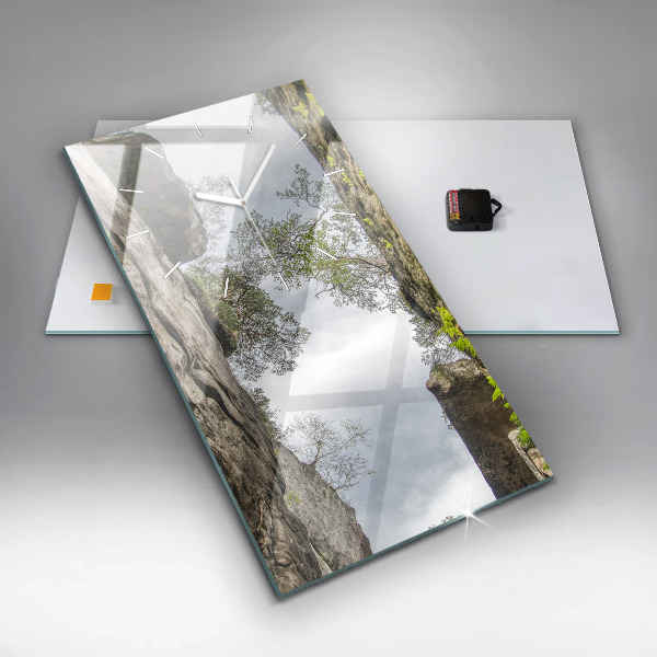 Orologio verticale Città di roccia nella Repubblica Ceca