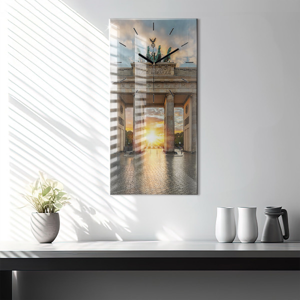 Orologio verticale Porta di Brandeburgo a Berlino