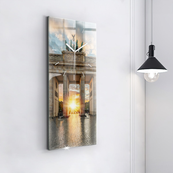 Orologio verticale Porta di Brandeburgo a Berlino