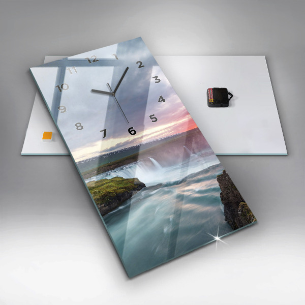 Orologio verticale Paesaggio con cascata