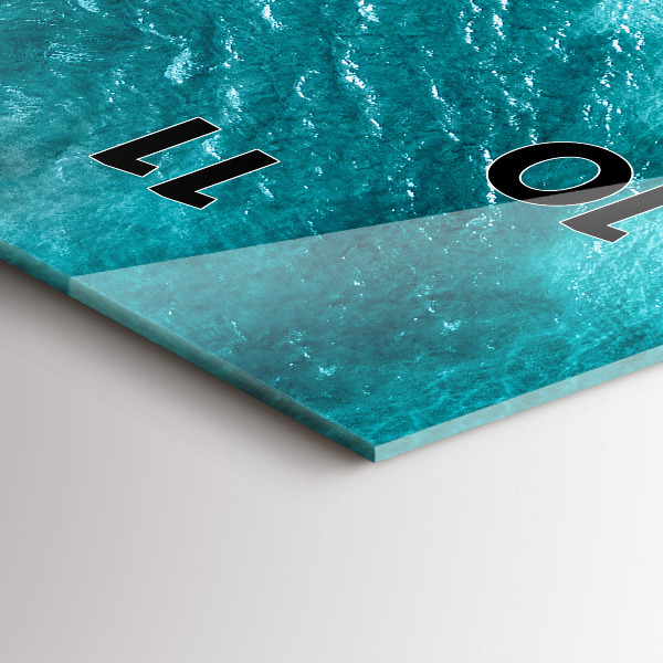 Orologio verticale gente spiaggia mare