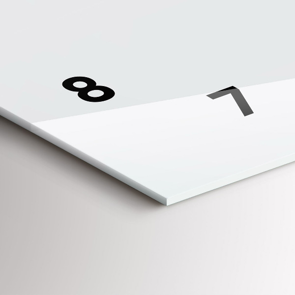 Orologi orizzontali Cesto di vimini con giocattoli