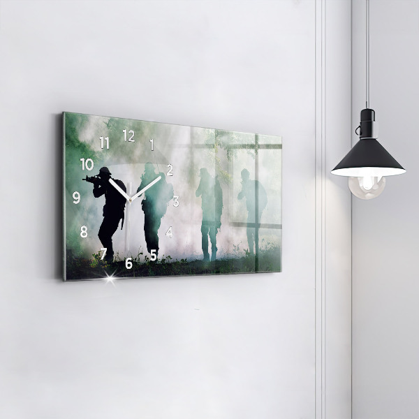 Orologi orizzontali Soldati dell'esercito nella foresta