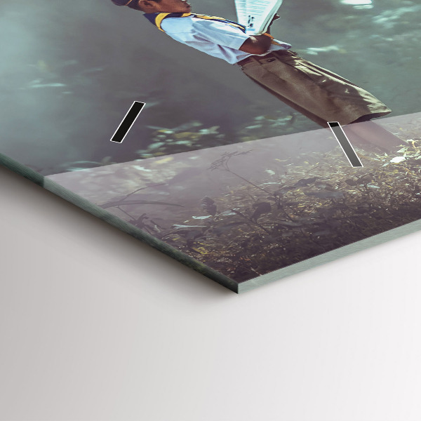 Orologi orizzontali Un ragazzo sta leggendo un libro