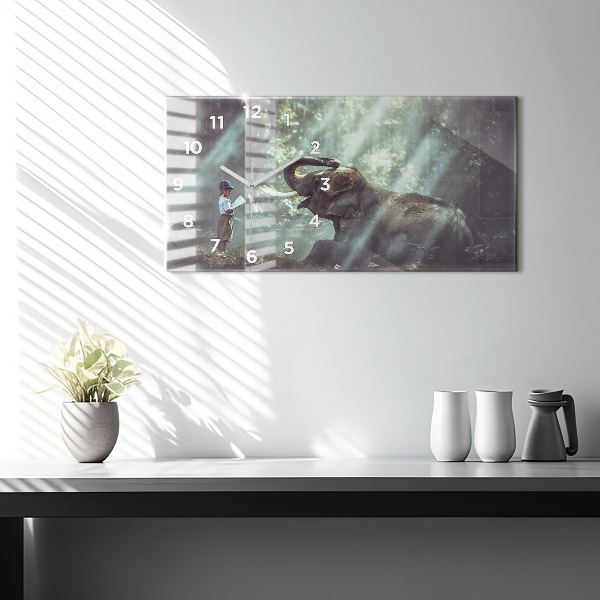 Orologi orizzontali Un ragazzo sta leggendo un libro