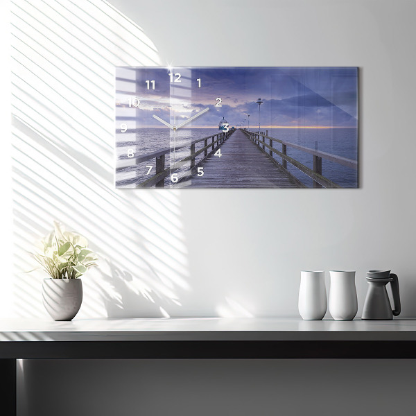 Orologi orizzontali Molo sul Mar Baltico