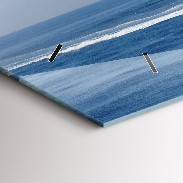 Orologi orizzontali Una barca che galleggia sull'oceano