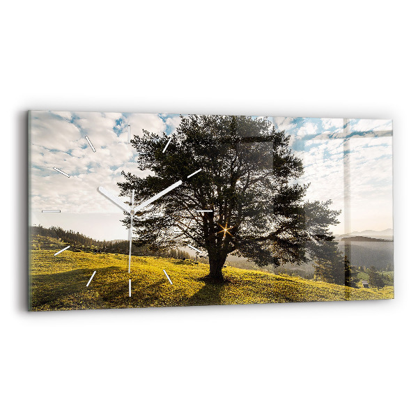 Orologi orizzontali Un albero su una collina
