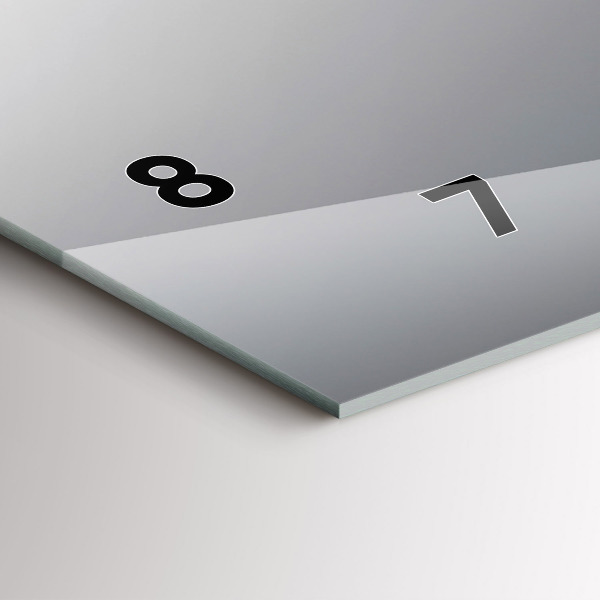 Orologi orizzontali Un bicchiere di vino rosso