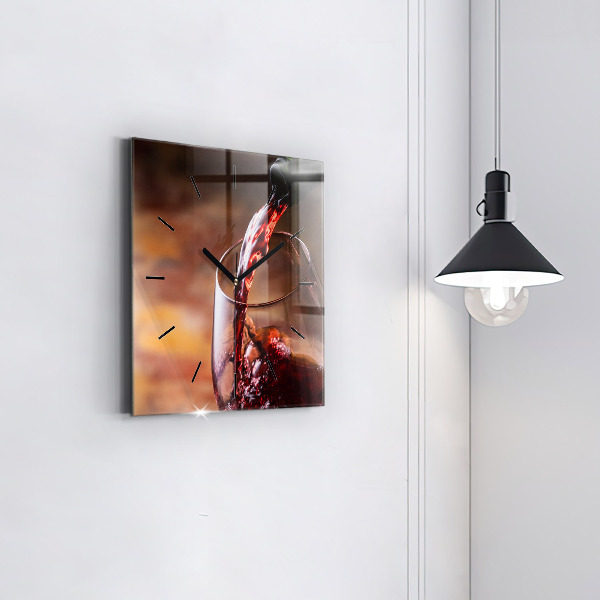 Orologio quadrato in vetro Un bicchiere di vino rosso