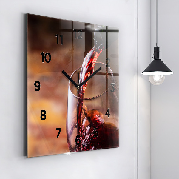 Orologio quadrato in vetro Un bicchiere di vino rosso