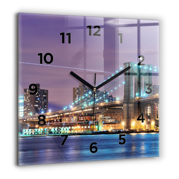 Orologio quadrato Ponte di Brooklyn e East River