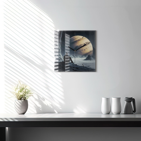 Orologio quadrato Uomo davanti alla luna