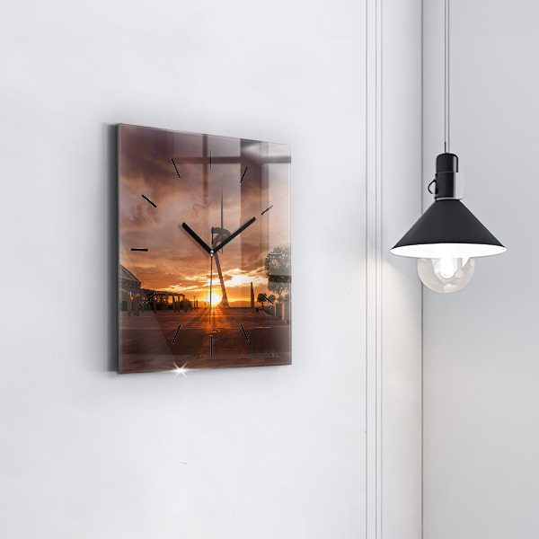 Orologio quadrato Parco Olimpico di Barcellona