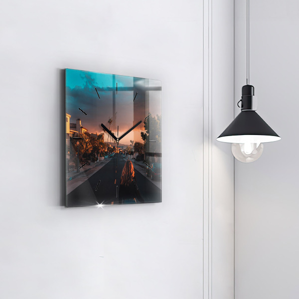 Orologio quadrato Donna sulla strada