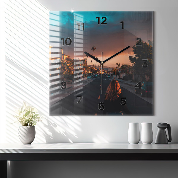 Orologio quadrato Donna sulla strada