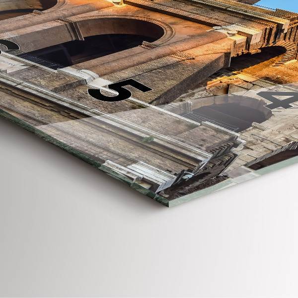 Orologio quadrato Colosseo a Roma