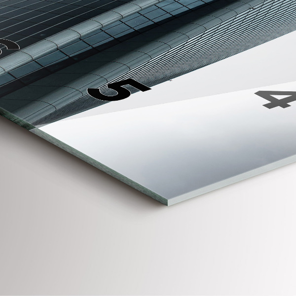 Orologio quadrato Grattacielo a Milano