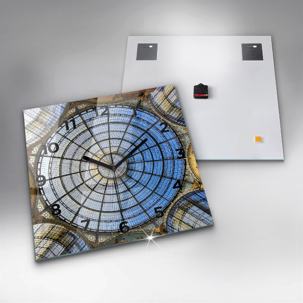 Orologio quadrato Centro commerciale a Milano