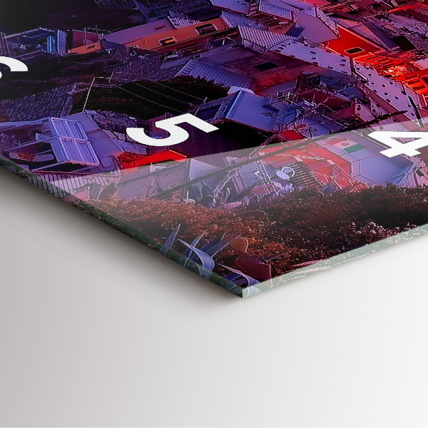 Orologio quadrato Case vicino al lago