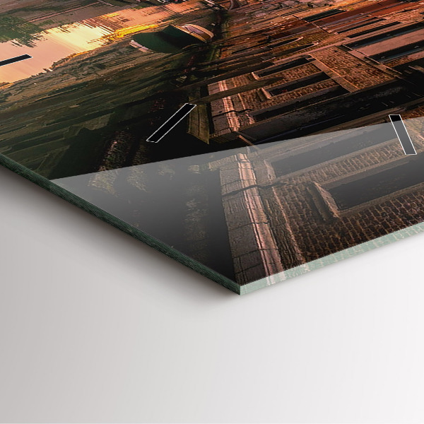 Orologio quadrato Vista del canale in città