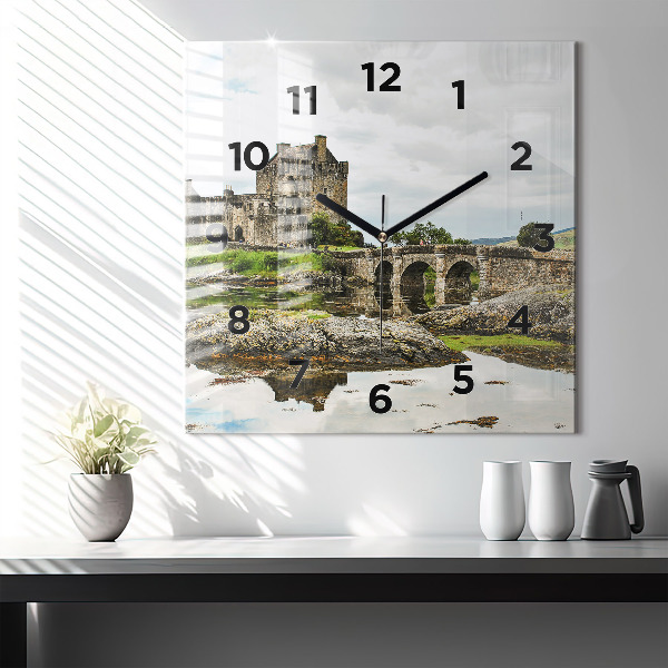 Orologio quadrato Castello di Eilean Donan Scozia